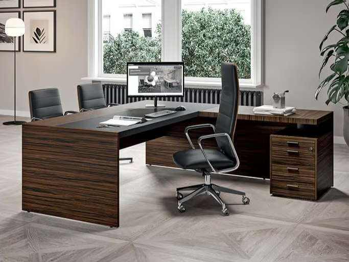 E-9 - Executive desk _ Quadrifoglio Group